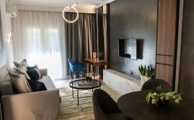 Veria Suite